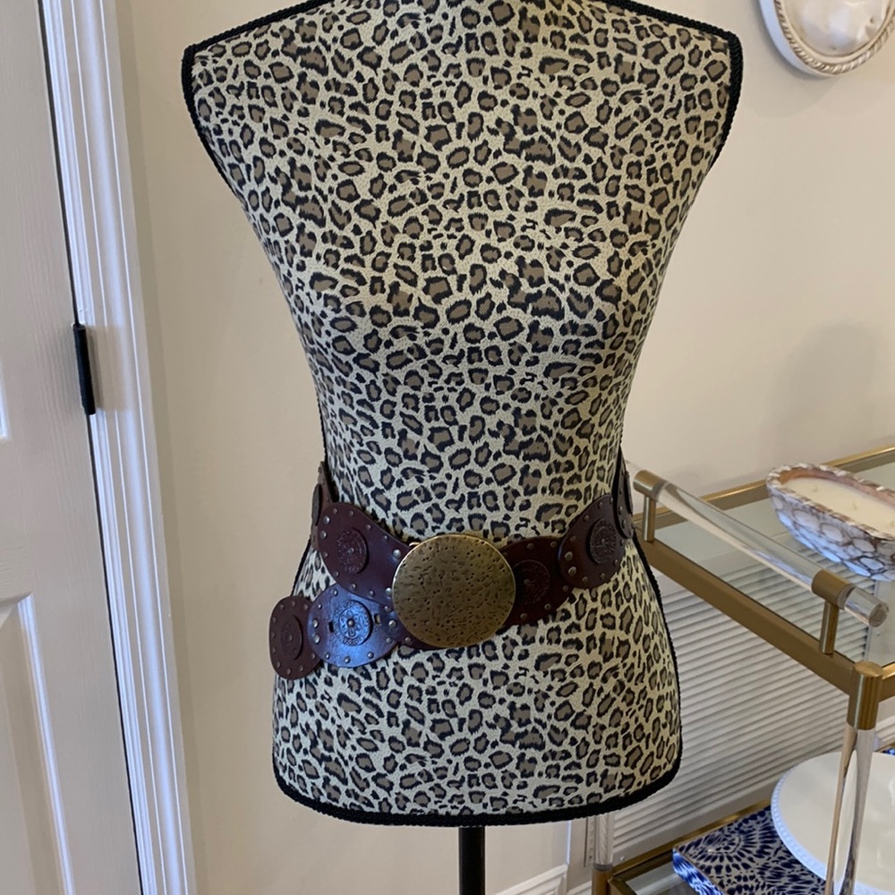 Conch - O - Belt brown leather gold studded detail